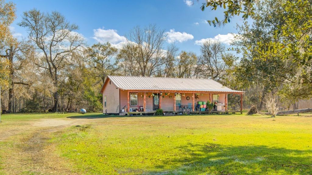 181 County Road 472 Sweeny, TX 77480 - Photo 2 of 35