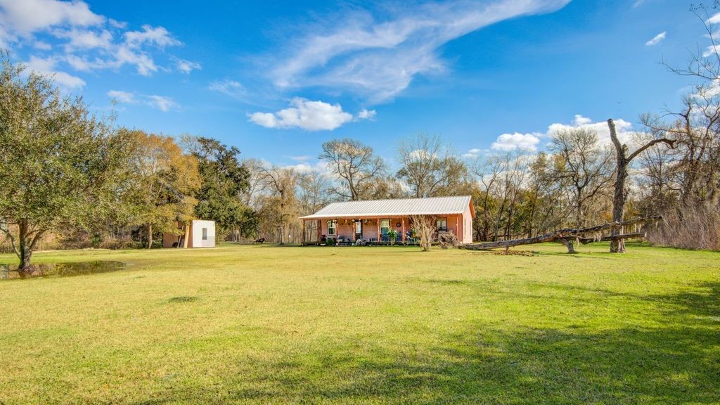 181 County Road 472 Sweeny, TX 77480 - Photo 6 of 35