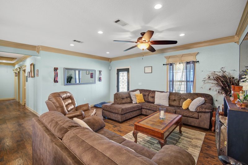 181 County Road 472 Sweeny, TX 77480 - Photo 9 of 35