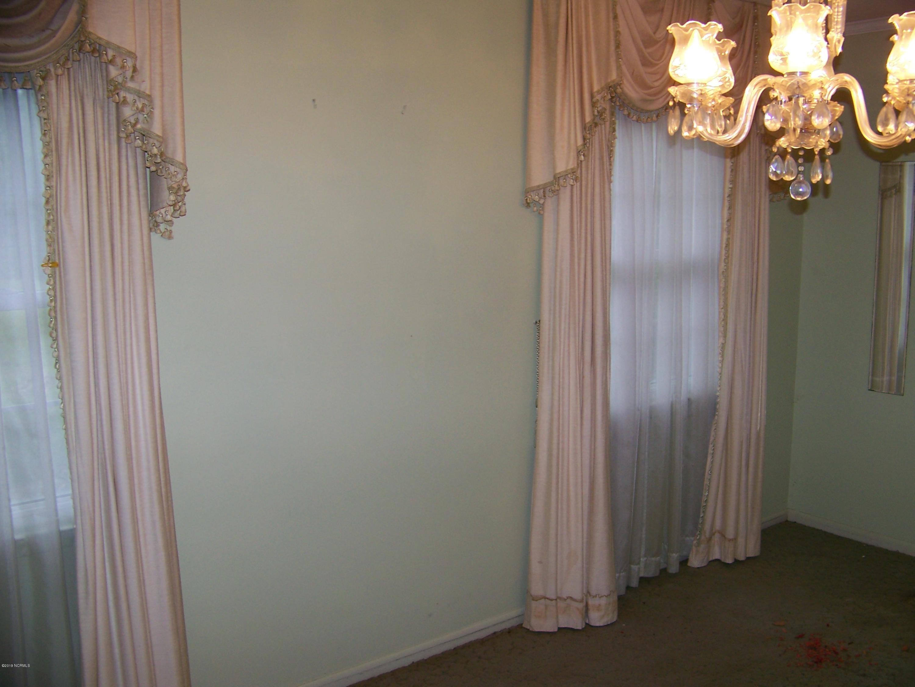 3401 Country Club Road Morehead City, NC 28557 - Photo 16 of 24 100_3855