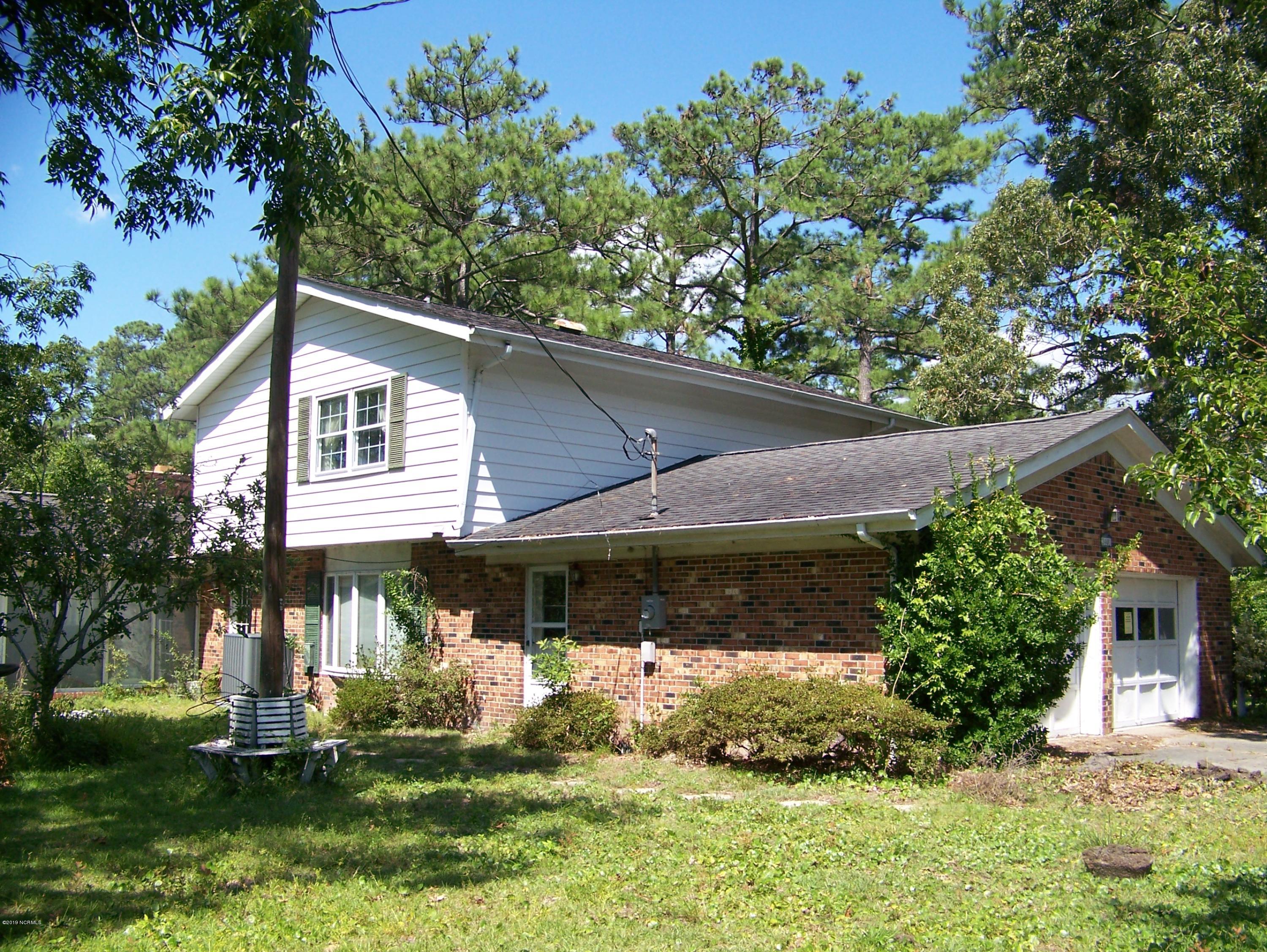 3401 Country Club Road Morehead City, NC 28557 - Photo 7 of 24 100_3840