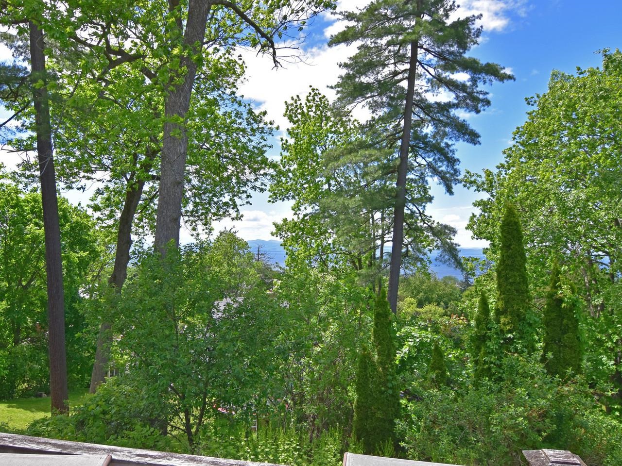 33 Summit Ridge Burlington, VT 05401 - Photo 2 of 42