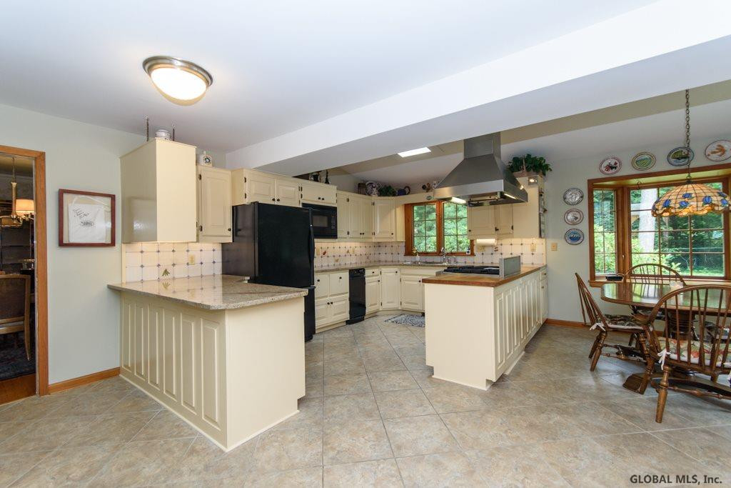 70 Thorndale Road Bethlehem, NY 12159 - Photo 7 of 23 Photo 7