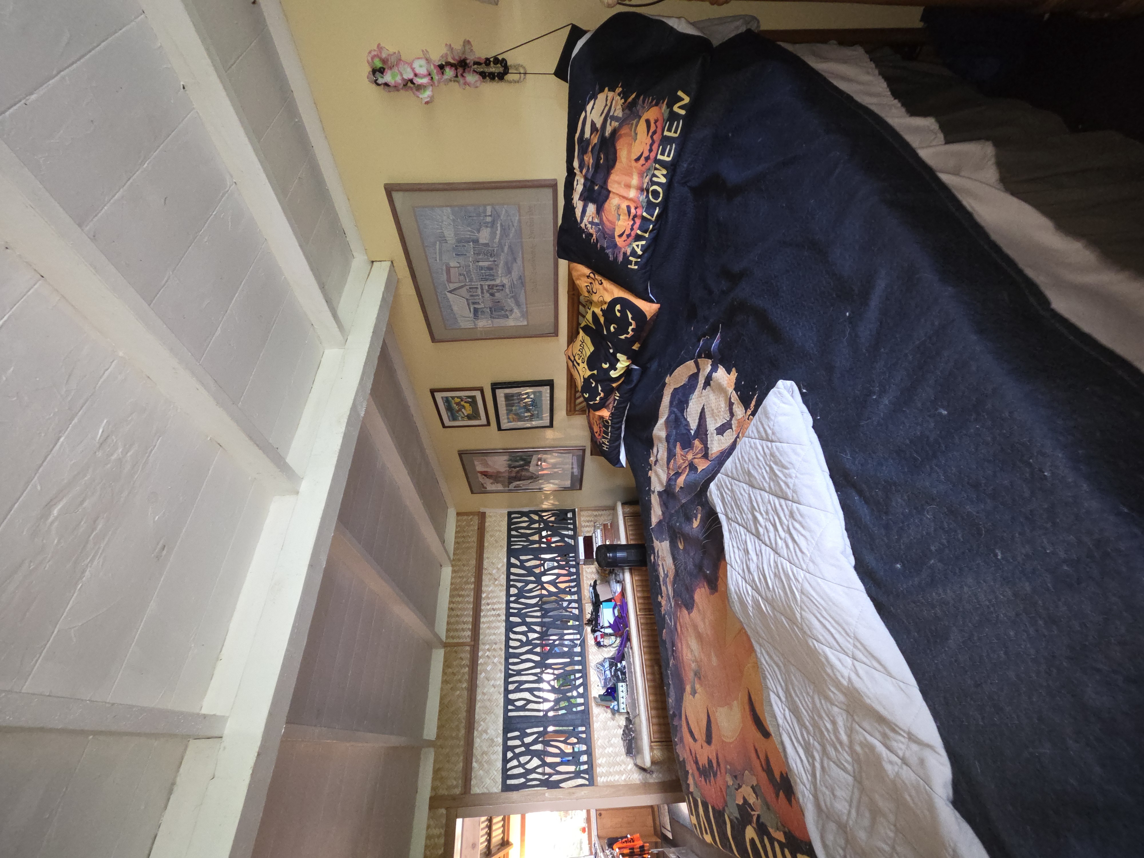 83-5782 Napoopoo Road Captain Cook, HI 96704 - Photo 17 of 30 a view of a living room and kitchen