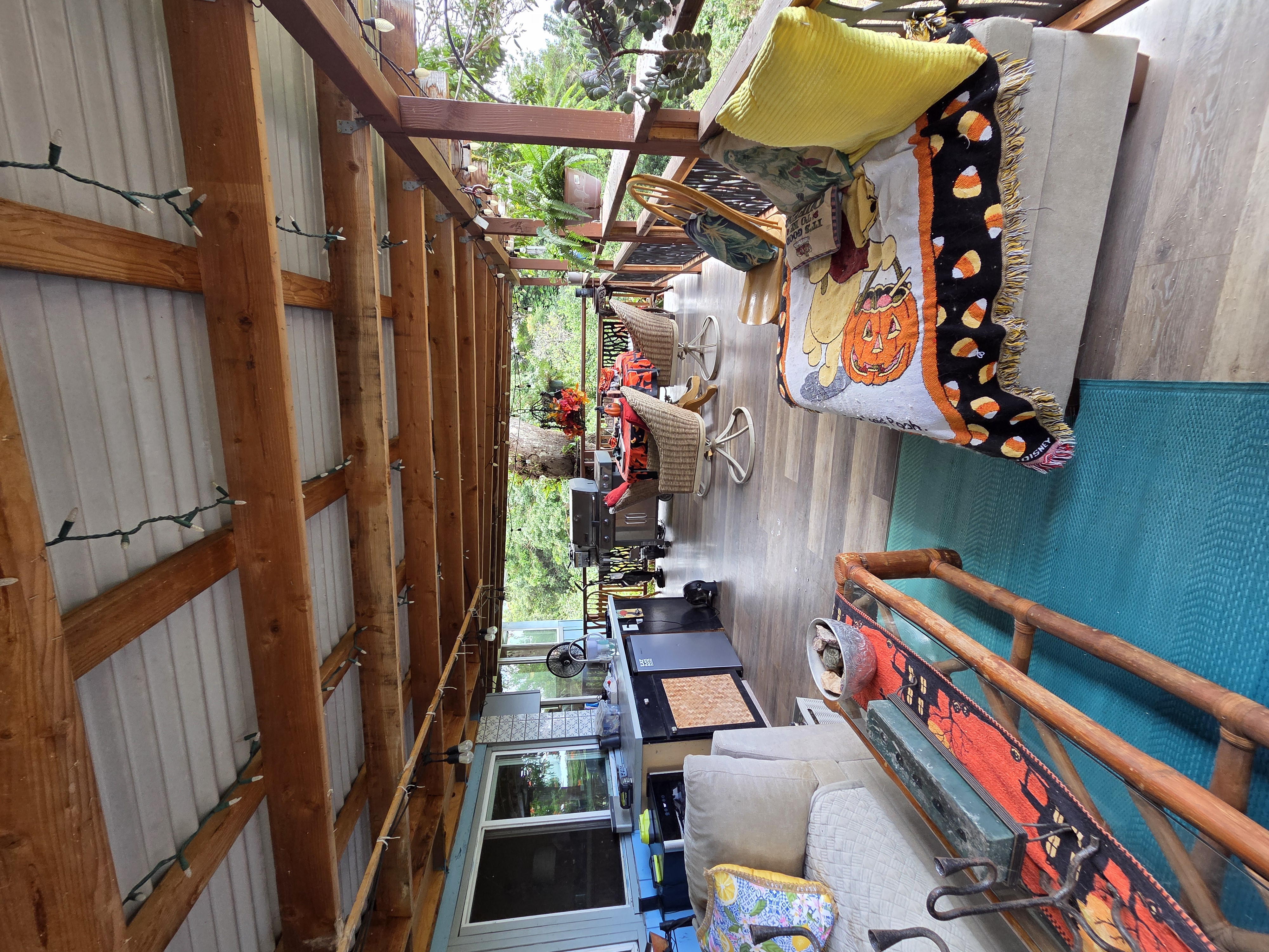 83-5782 Napoopoo Road Captain Cook, HI 96704 - Photo 10 of 30 a children room with furniture