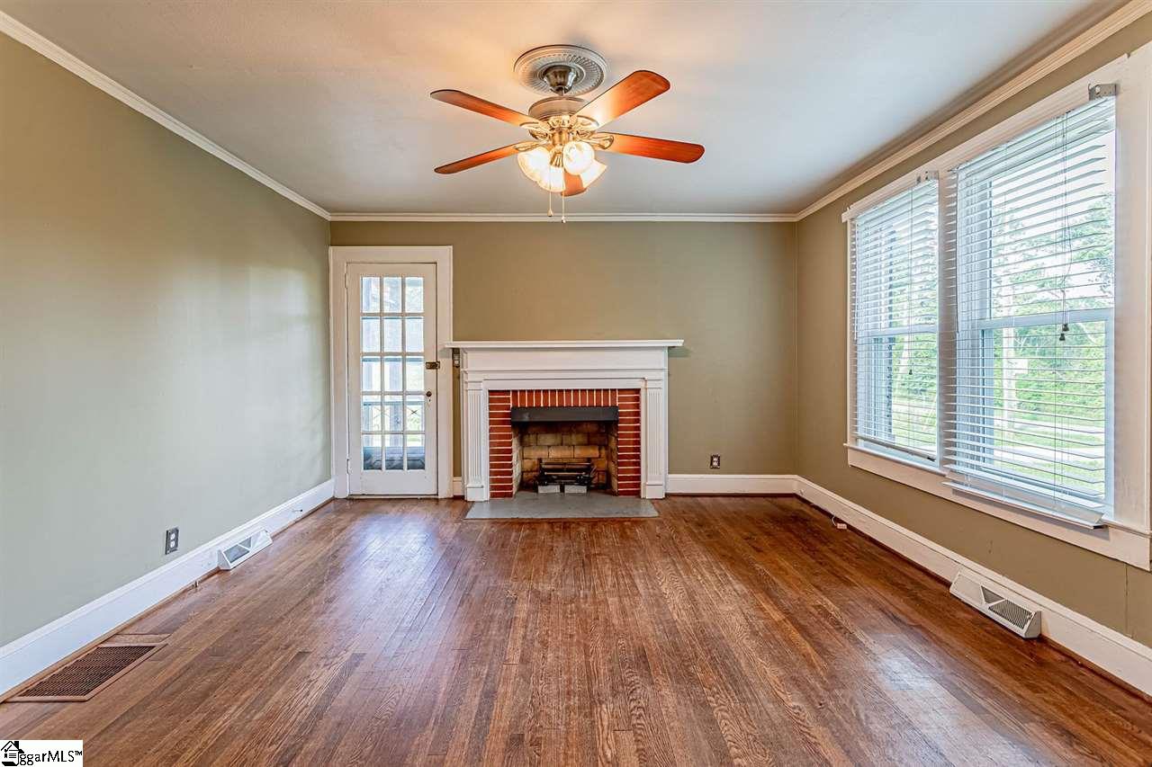 1015 Cely Road Easley, SC 29642 - Photo 5 of 15