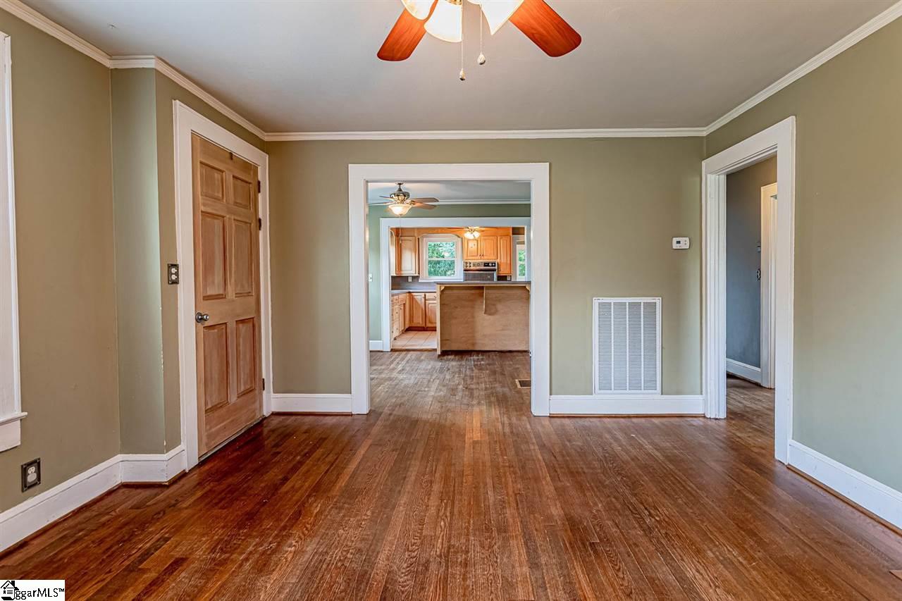 1015 Cely Road Easley, SC 29642 - Photo 6 of 15