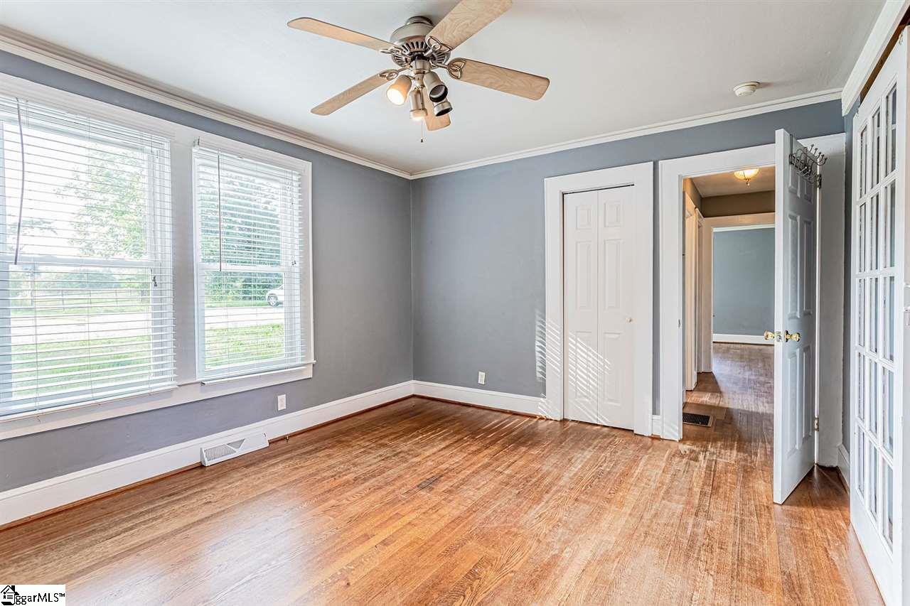 1015 Cely Road Easley, SC 29642 - Photo 9 of 15