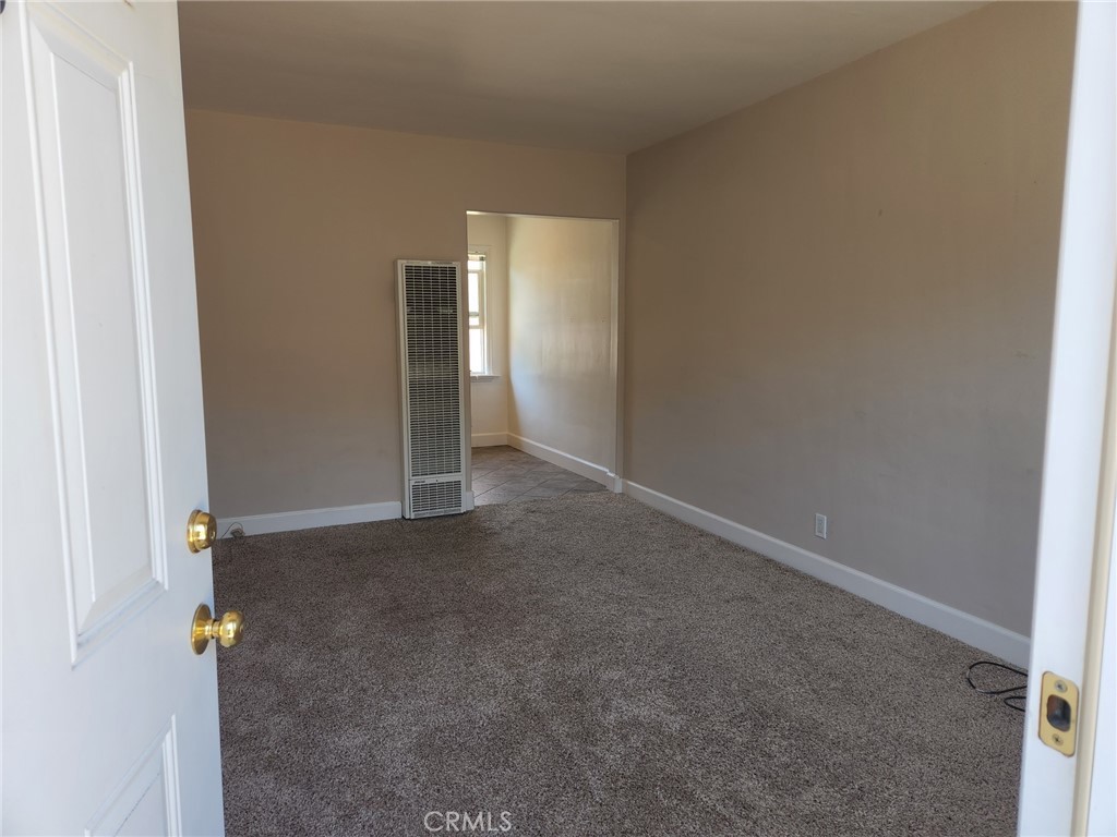 118 Whiting Street, Unit 3 El Segundo, CA 90245 - Photo 2 of 12 Living room (from entry)