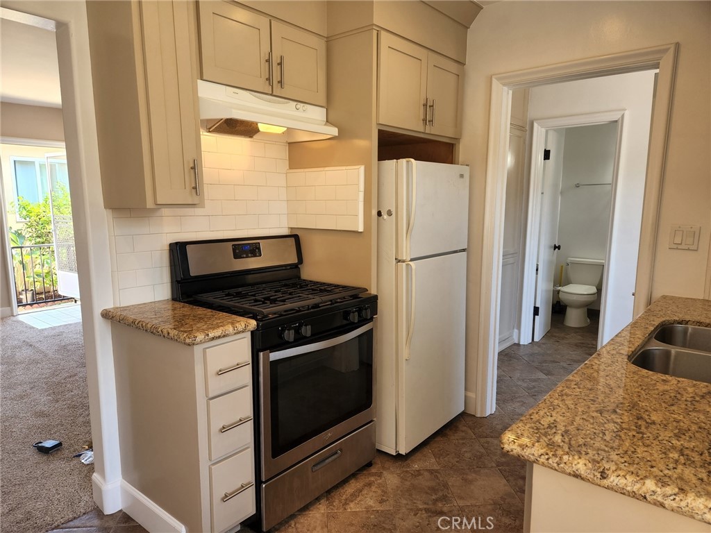 118 Whiting Street, Unit 3 El Segundo, CA 90245 - Photo 5 of 12