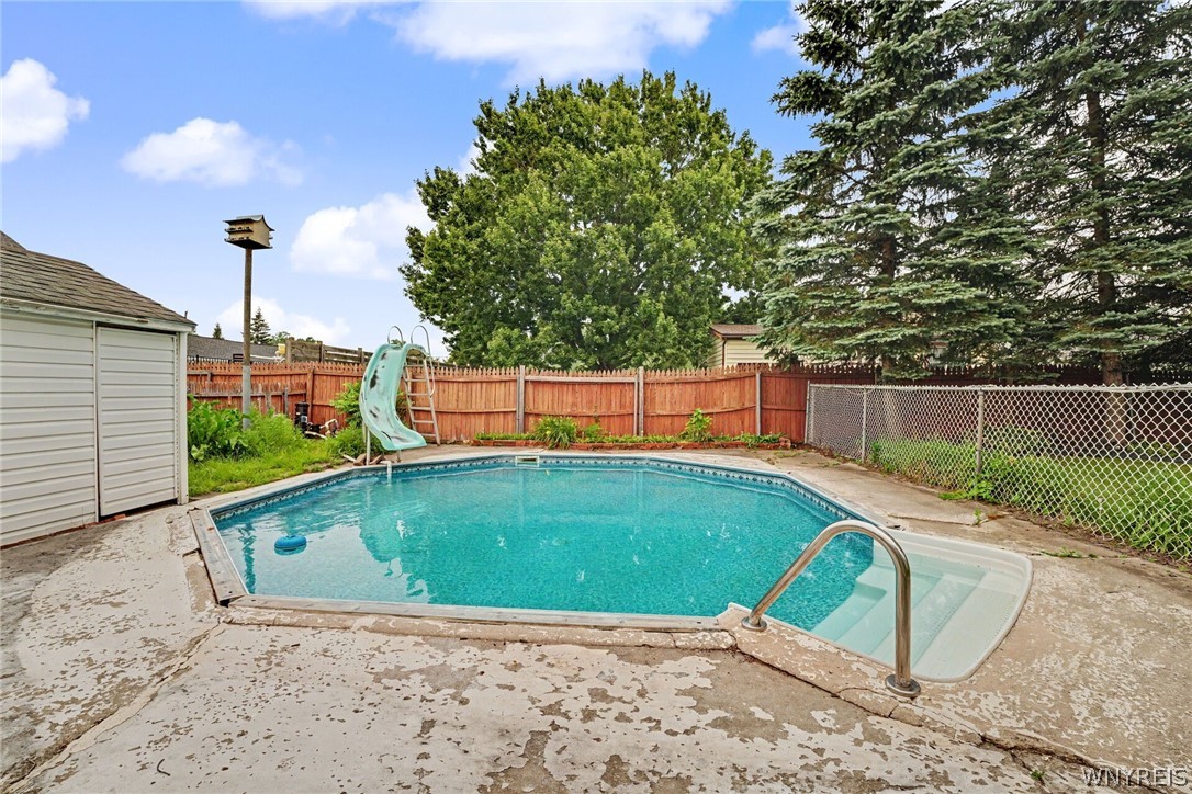 233 Dean Road Cheektowaga, NY 14043 - Photo 25 of 29