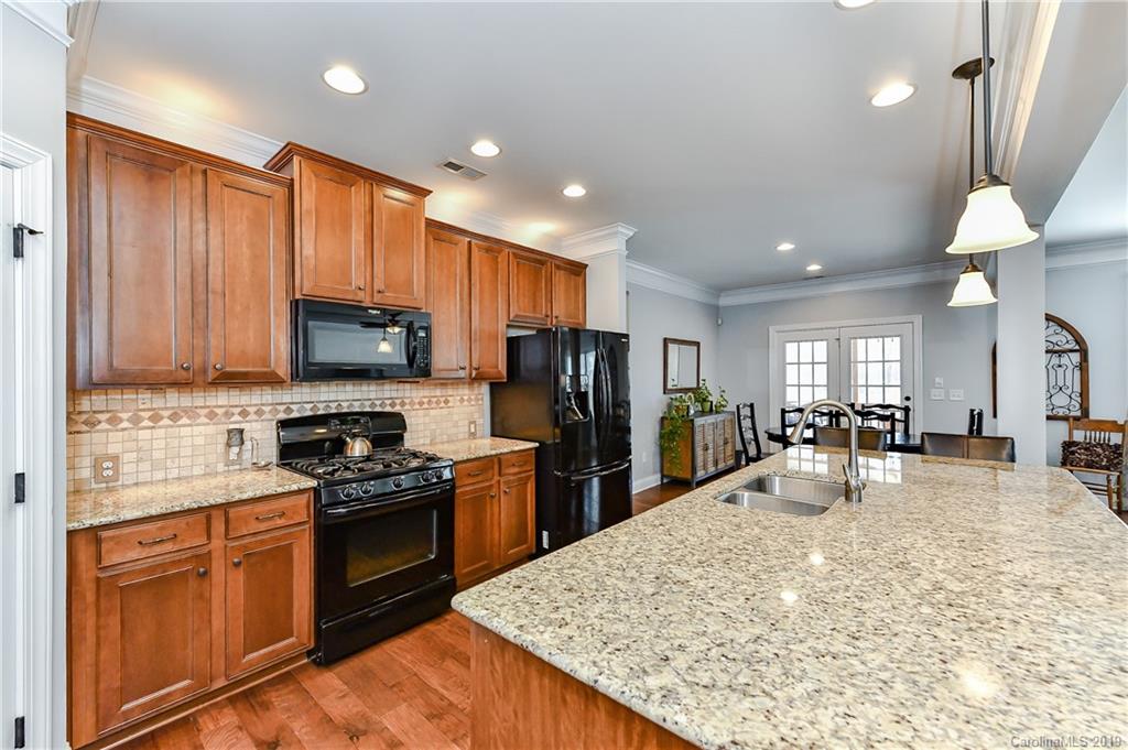16822 Rudence Court Charlotte, NC 28278 - Photo 12 of 31 Gallery Image 12