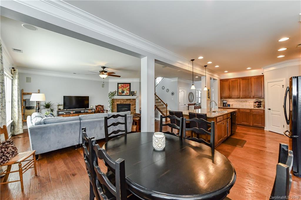 16822 Rudence Court Charlotte, NC 28278 - Photo 14 of 31 Gallery Image 14