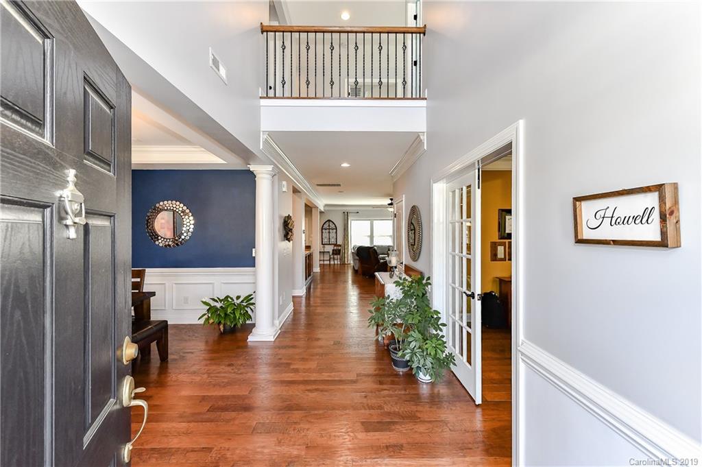16822 Rudence Court Charlotte, NC 28278 - Photo 3 of 31 Gallery Image 3