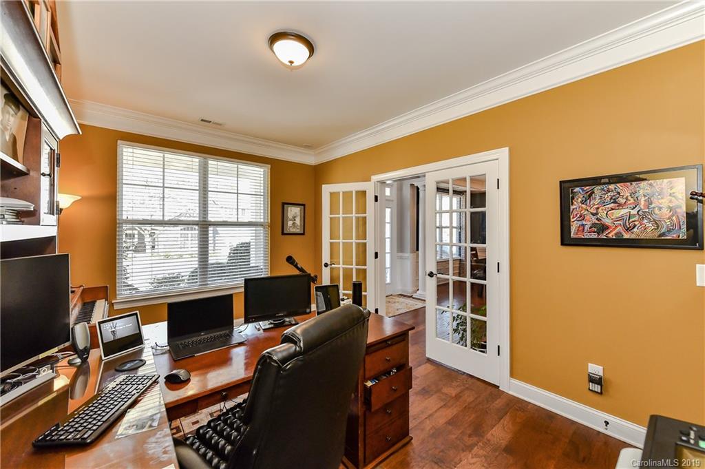 16822 Rudence Court Charlotte, NC 28278 - Photo 7 of 31 Gallery Image 7