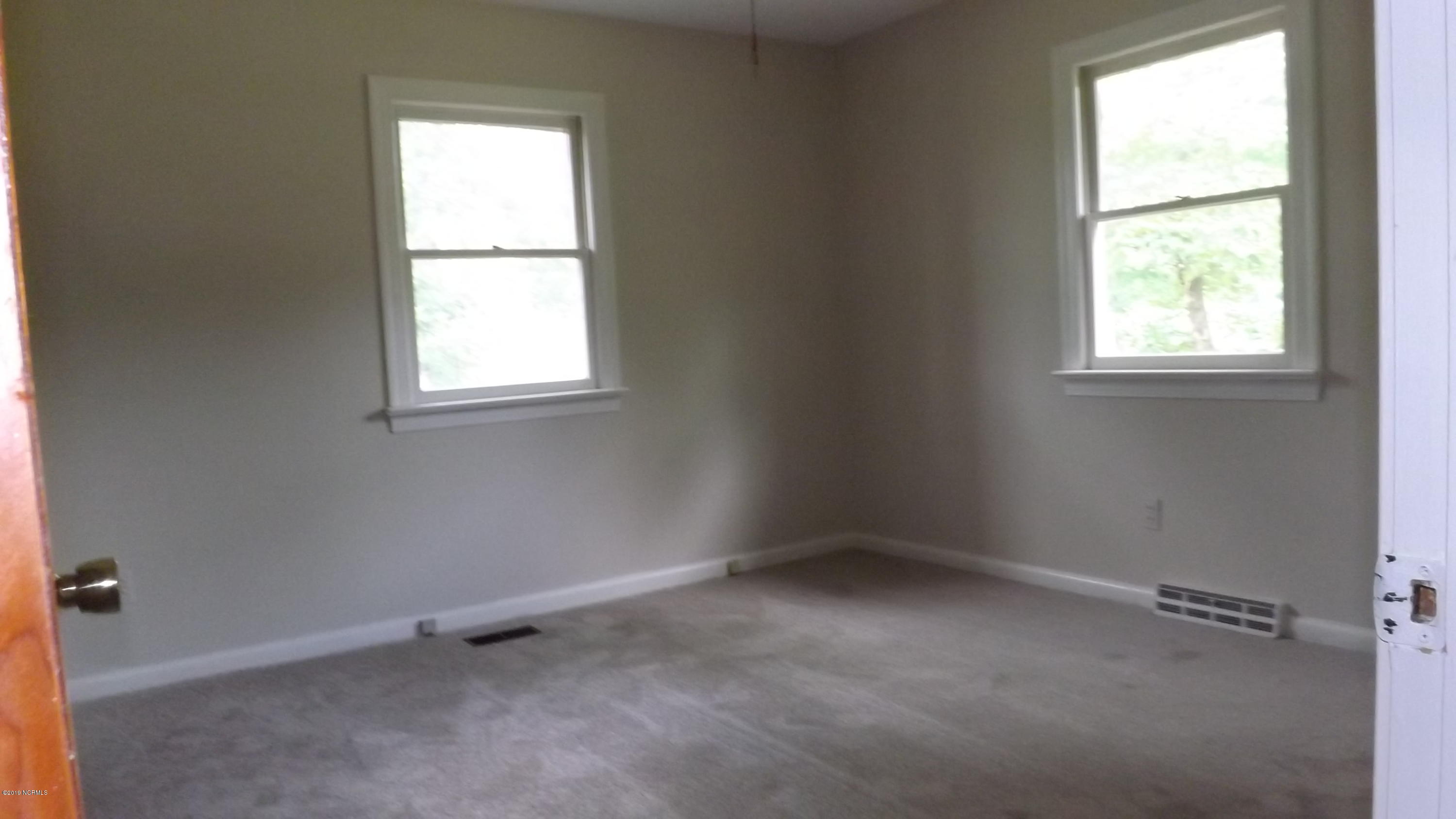 1620 Fenner Road Rocky Mount, NC 27804 - Photo 12 of 15 DSCF5164
