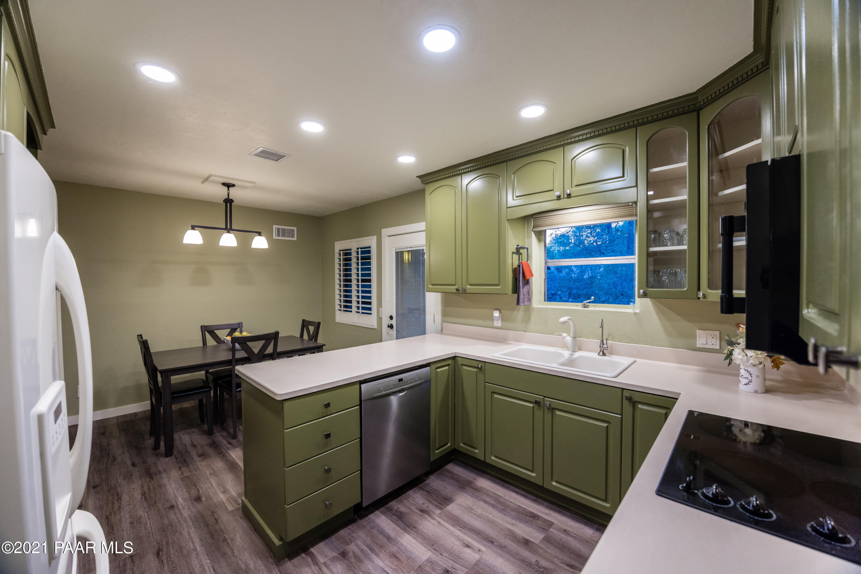 901 Norris Road Prescott, AZ 86305 - Photo 16 of 34 Kitchen