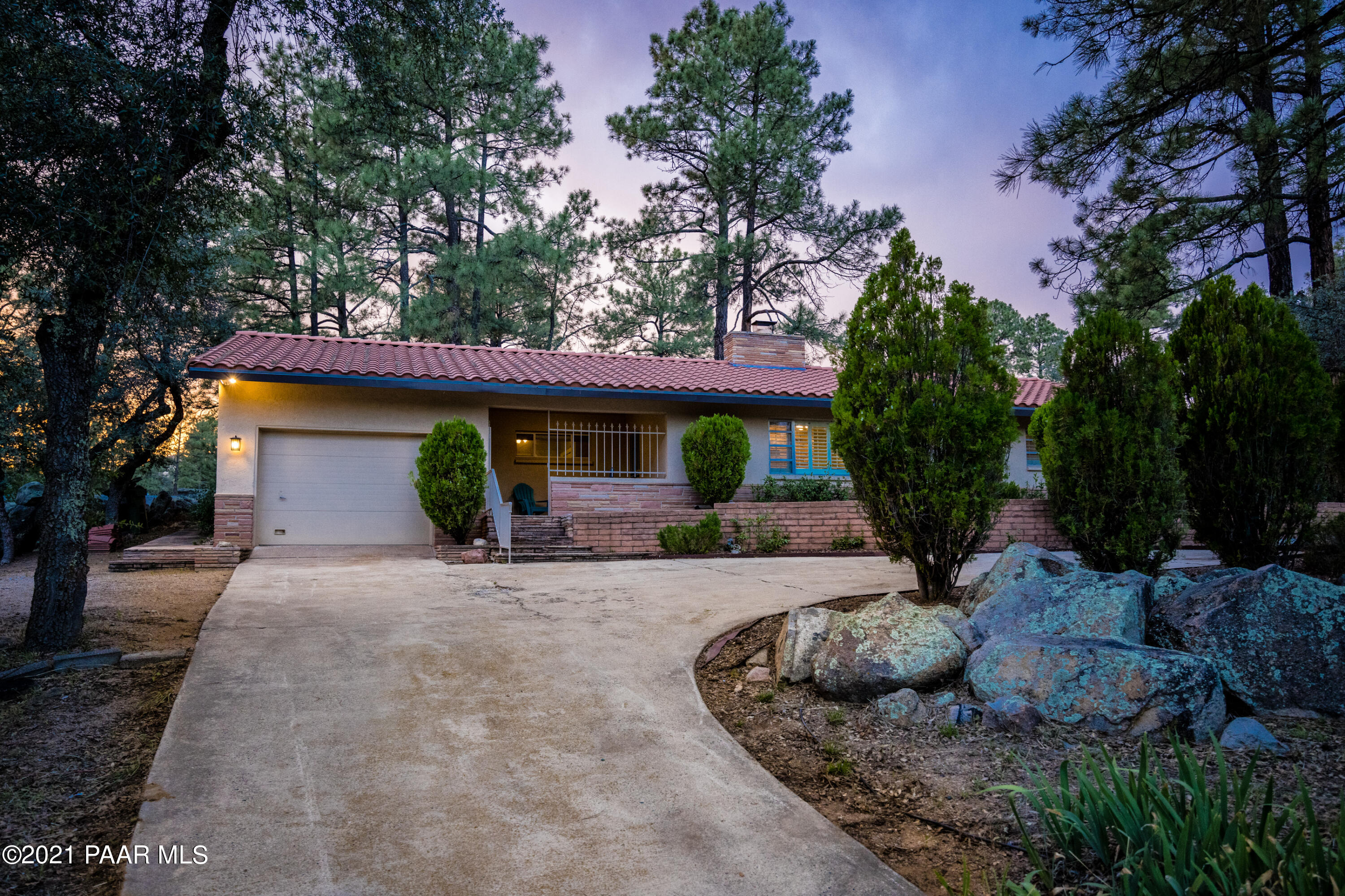 901 Norris Road Prescott, AZ 86305 - Photo 9 of 34 Front of Home