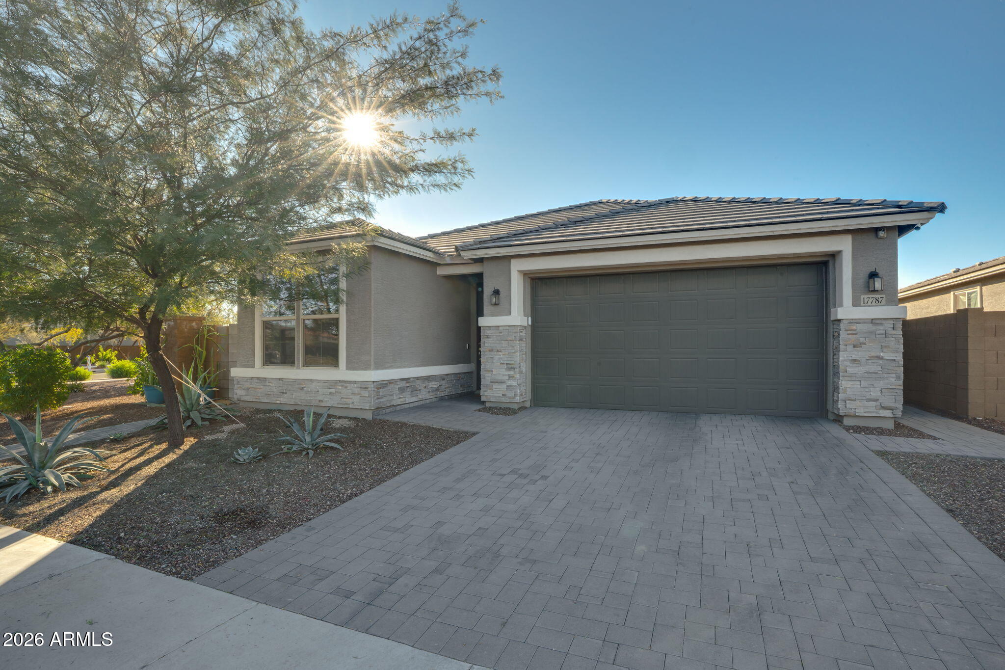 17787 West Bajada Road Surprise, AZ 85387 - Photo 3 of 71