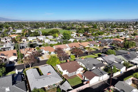 $999,000 | 5559 Robinhood Avenue, Temple City, CA 91780