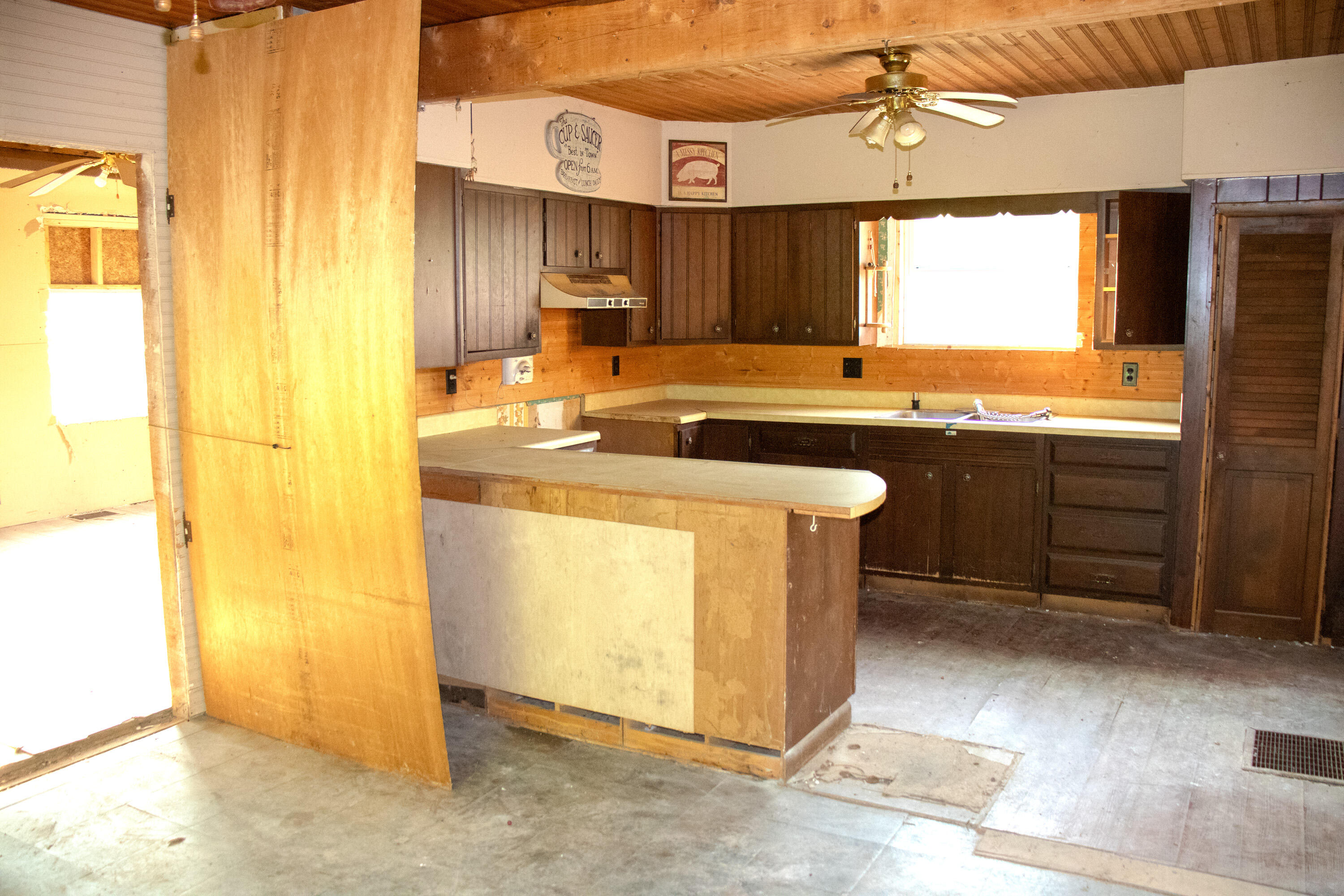16 Gerry Road Sherman, ME 04776 - Photo 18 of 61 17 - Kitchen
