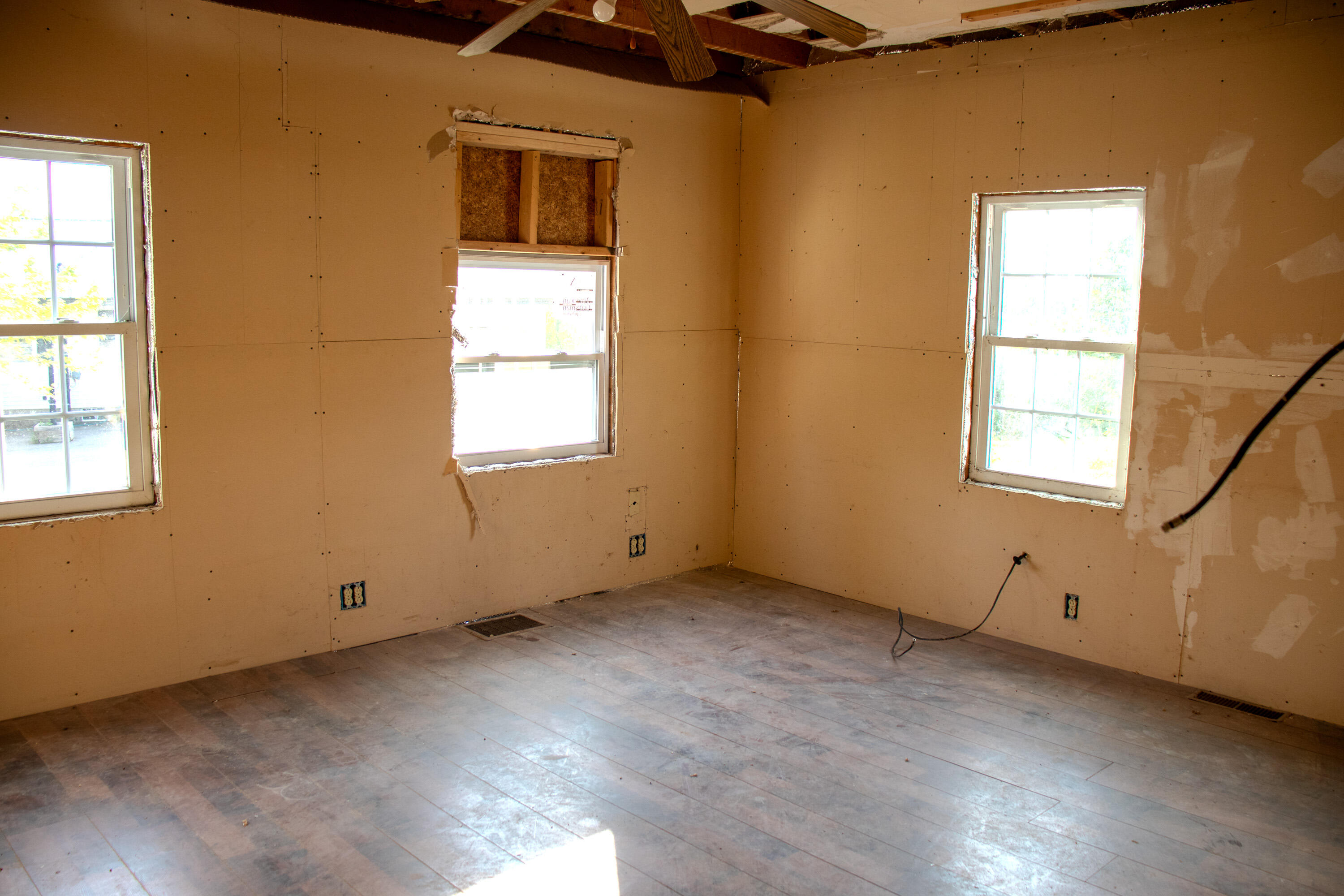 16 Gerry Road Sherman, ME 04776 - Photo 23 of 61 21 - Dining Room