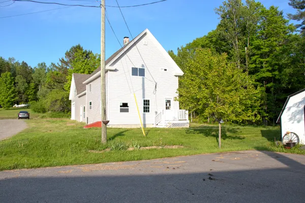 $129,000 | 16 Gerry Road, Sherman, ME 04776