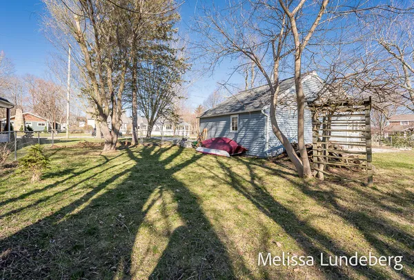 $499,000 | 220 Barber Street, Spring Lake, MI 49456
