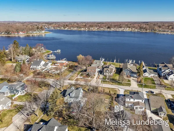 $499,000 | 220 Barber Street, Spring Lake, MI 49456