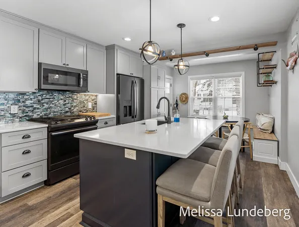 $499,000 | 220 Barber Street, Spring Lake, MI 49456