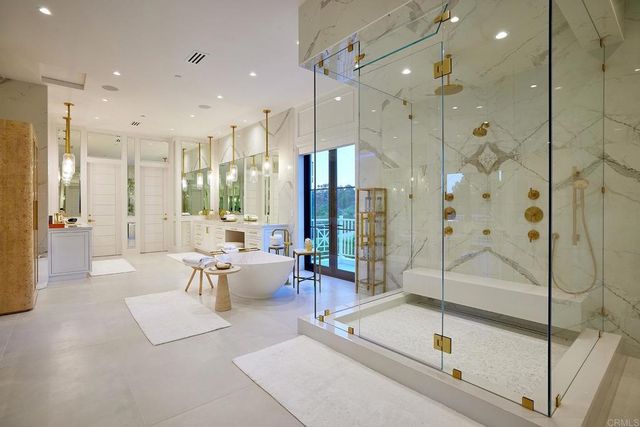 $13,850,000 | 6343 Clubhouse Drive, Rancho Santa Fe, CA 92067