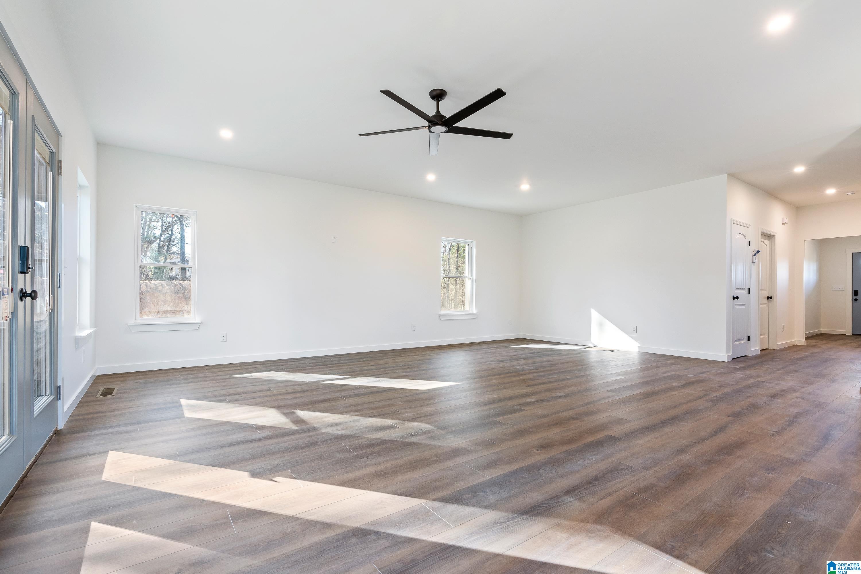 247 Weatherly Club Drive Alabaster, AL 35007 - Photo 11 of 51