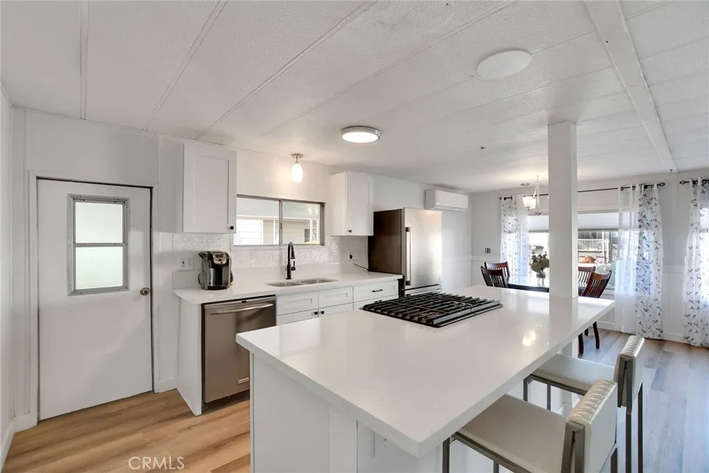840 Foothill, Unit 27 Azusa, CA 91702 - Photo 19 of 30 Gallery Image 19