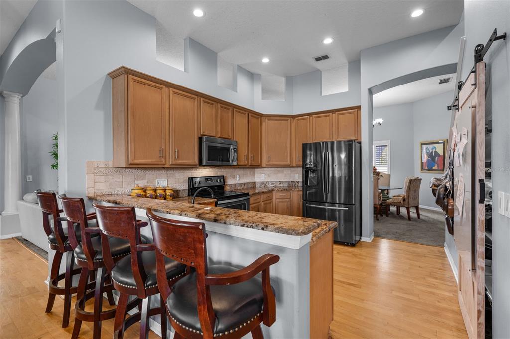 1381 Shelter Rock Road Orlando, FL 32835 - Photo 11 of 42