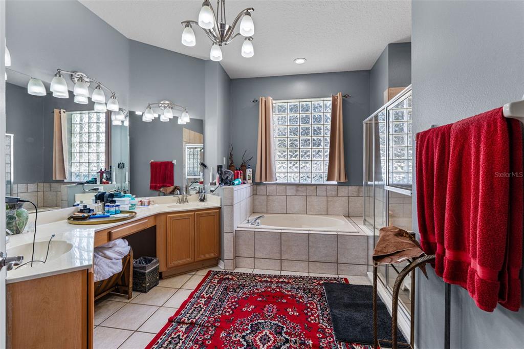 1381 Shelter Rock Road Orlando, FL 32835 - Photo 22 of 42