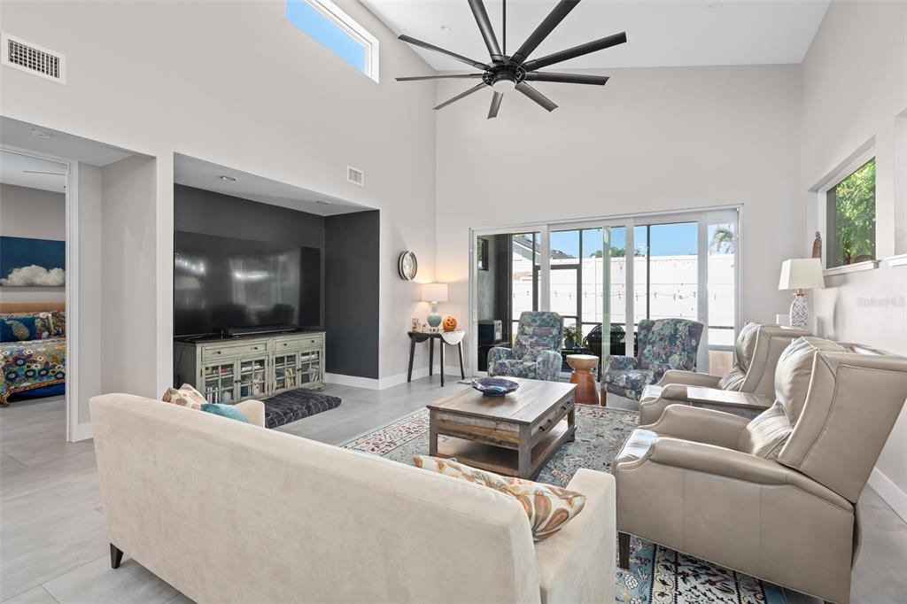 2603 Shannon Road Orlando, FL 32806 - Photo 11 of 24