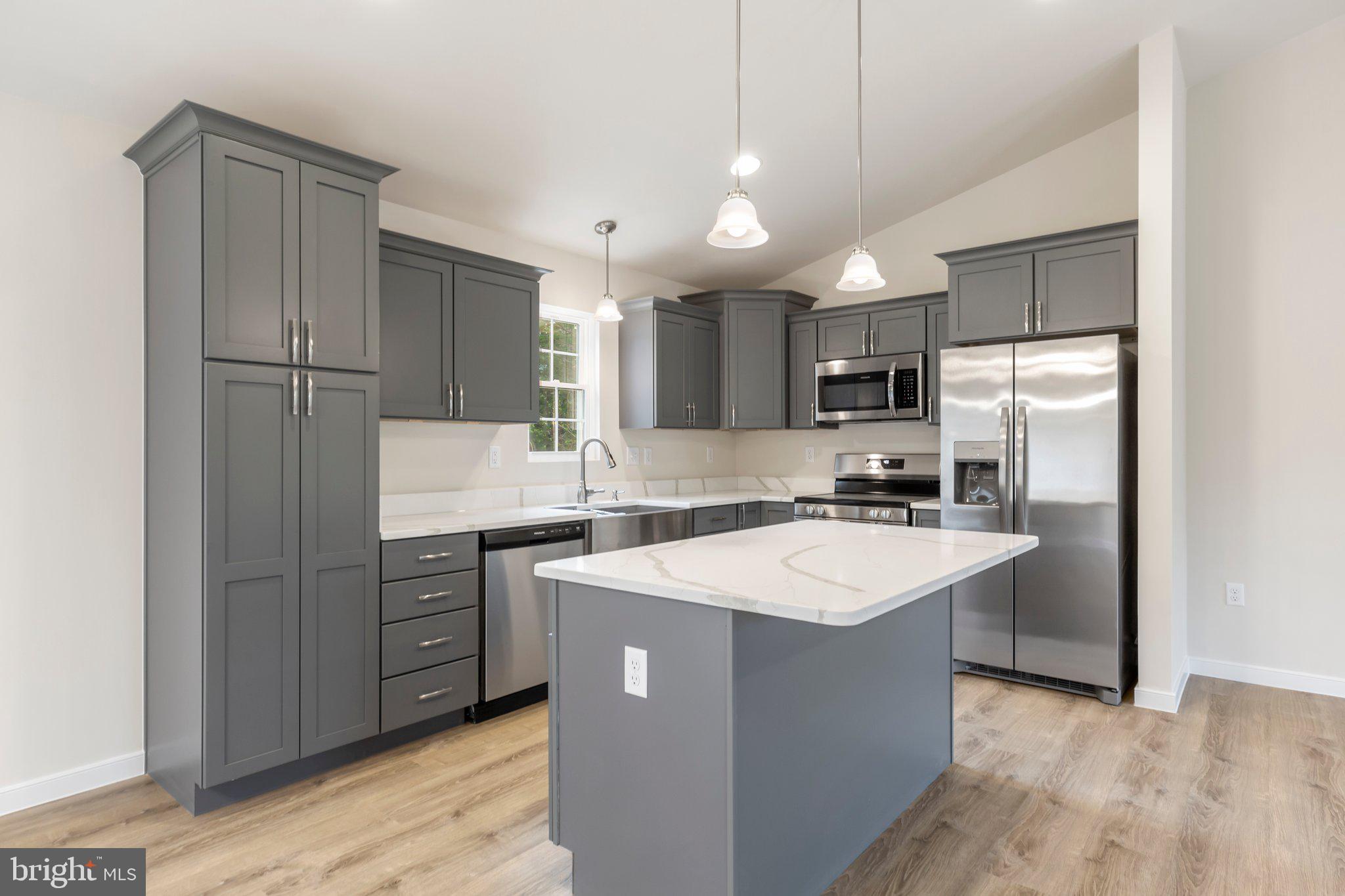 19159 Country Road Beaverdam, VA 23015 - Photo 5 of 39 Kitchen