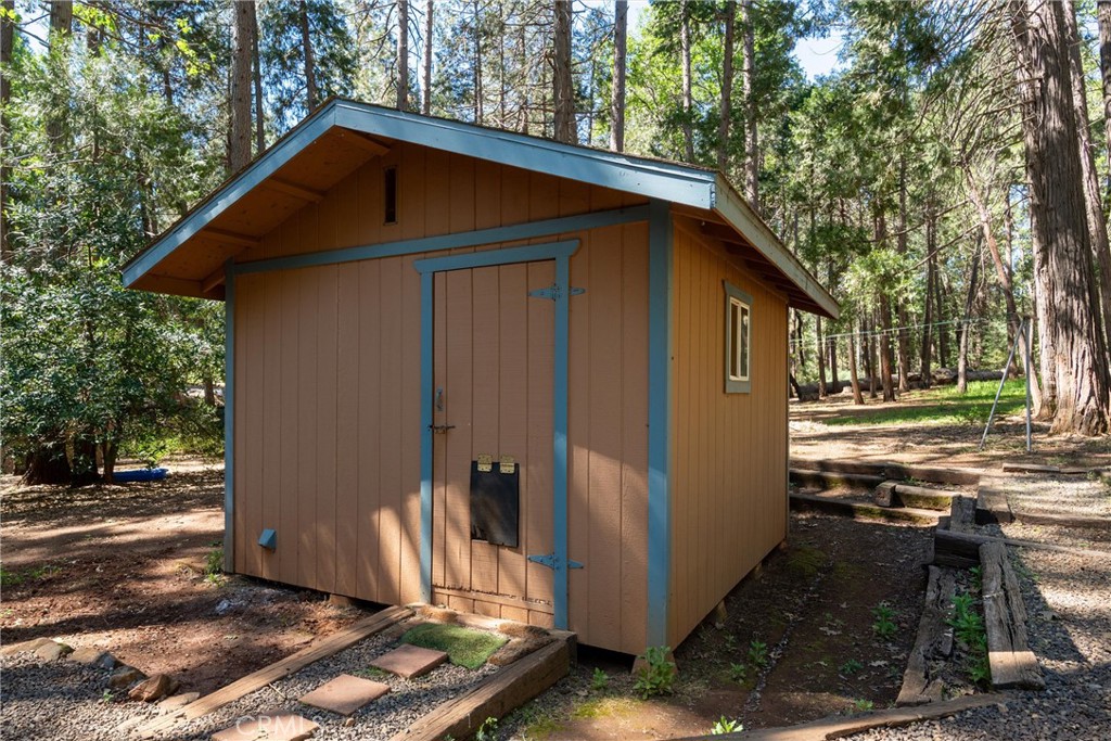 4715 Cody Lane Forest Ranch, CA 95942 - Photo 30 of 75 Laundry shed