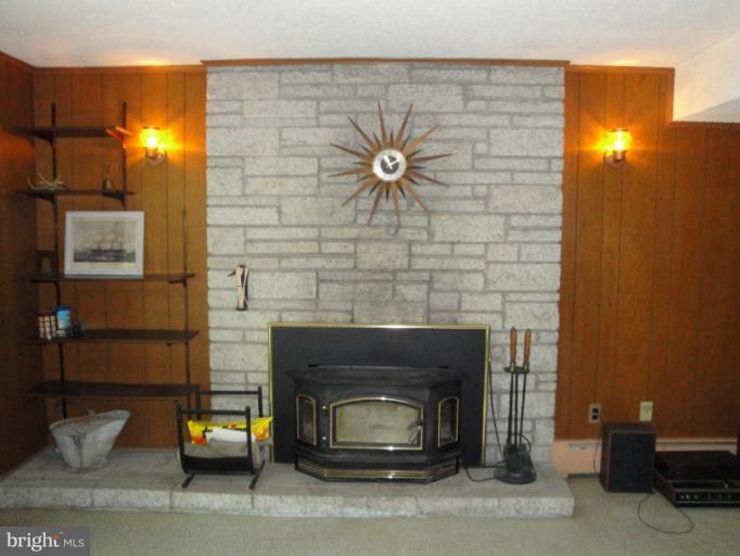 2829 Foxhound Road Ellicott City, MD 21042 - Photo 14 of 27 Family Room