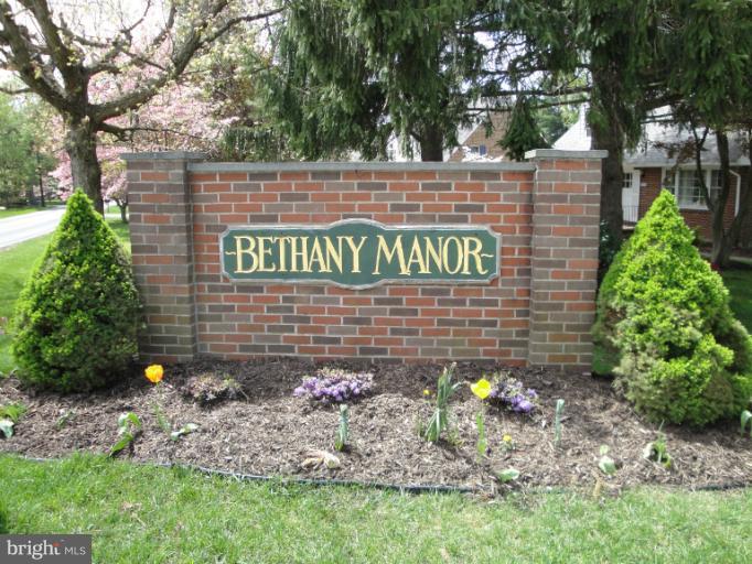 2829 Foxhound Road Ellicott City, MD 21042 - Photo 8 of 27 Community