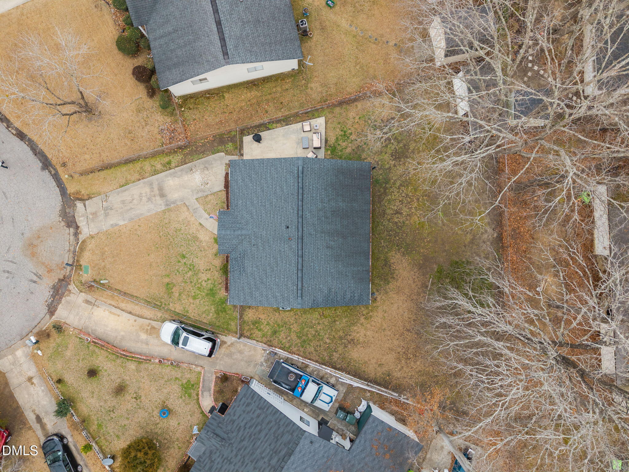 2708 Daytona Drive Raleigh, NC 27610 - Photo 4 of 36 16-web-or-mls-DJI_20260122160500_0223_D