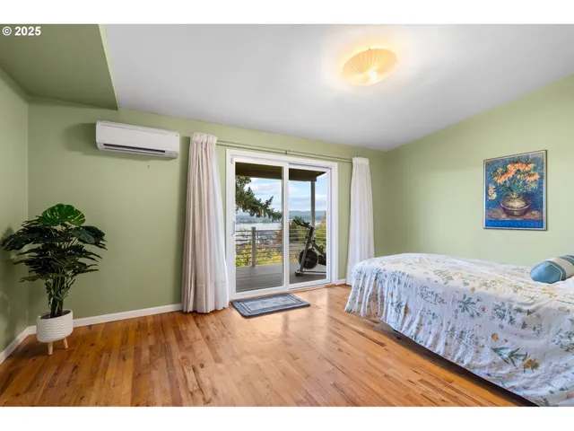 $875,000 | 6409 Southeast Evergreen Highway, Vancouver, WA 98661