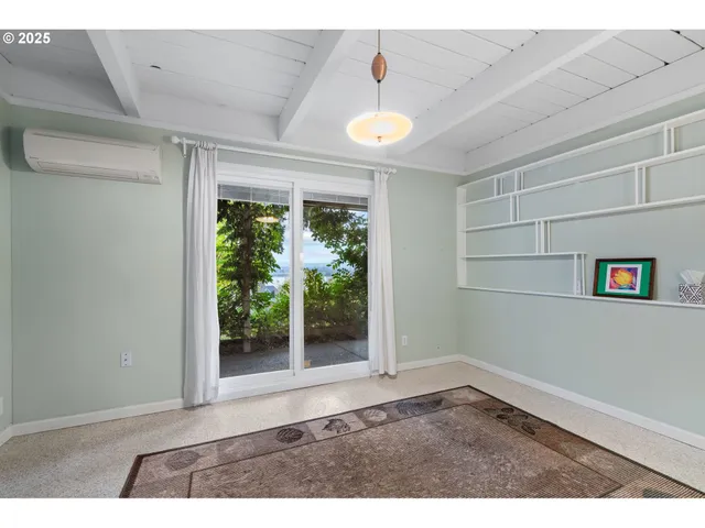 $875,000 | 6409 Southeast Evergreen Highway, Vancouver, WA 98661