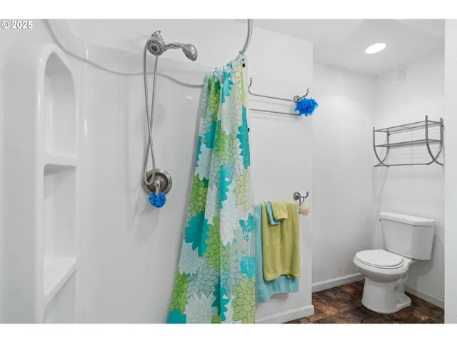 $875,000 | 6409 Southeast Evergreen Highway, Vancouver, WA 98661