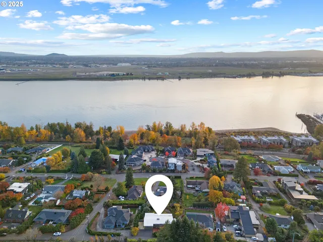 $875,000 | 6409 Southeast Evergreen Highway, Vancouver, WA 98661