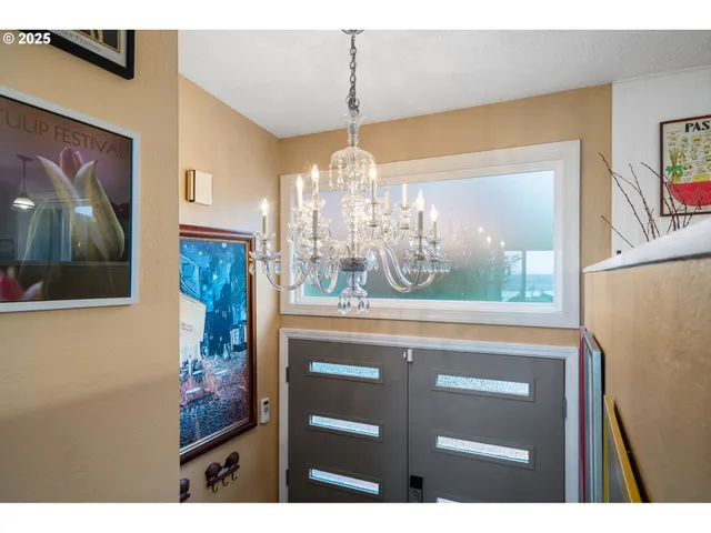 $875,000 | 6409 Southeast Evergreen Highway, Vancouver, WA 98661