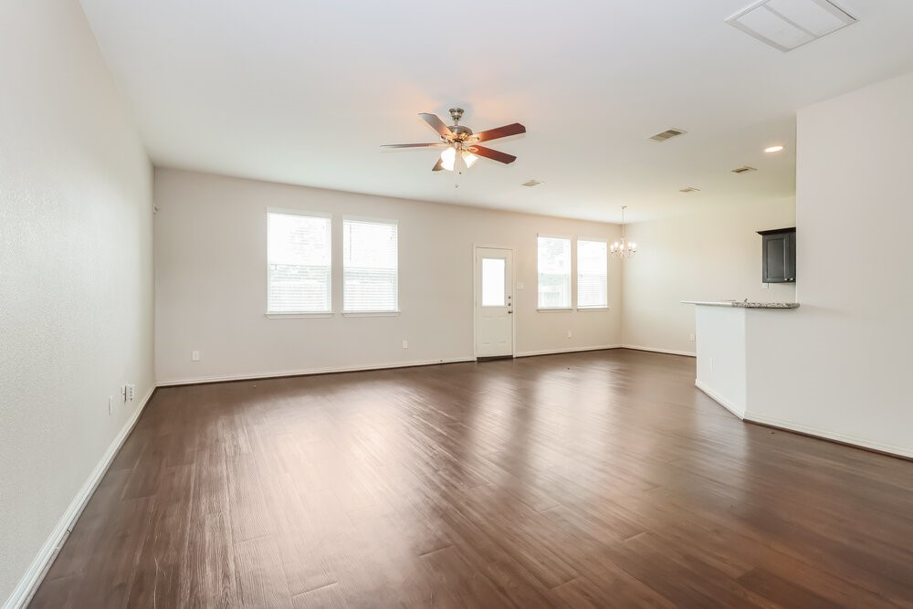 2802 Mesquite Ridge Drive Houston, TX 77073 - Photo 5 of 17