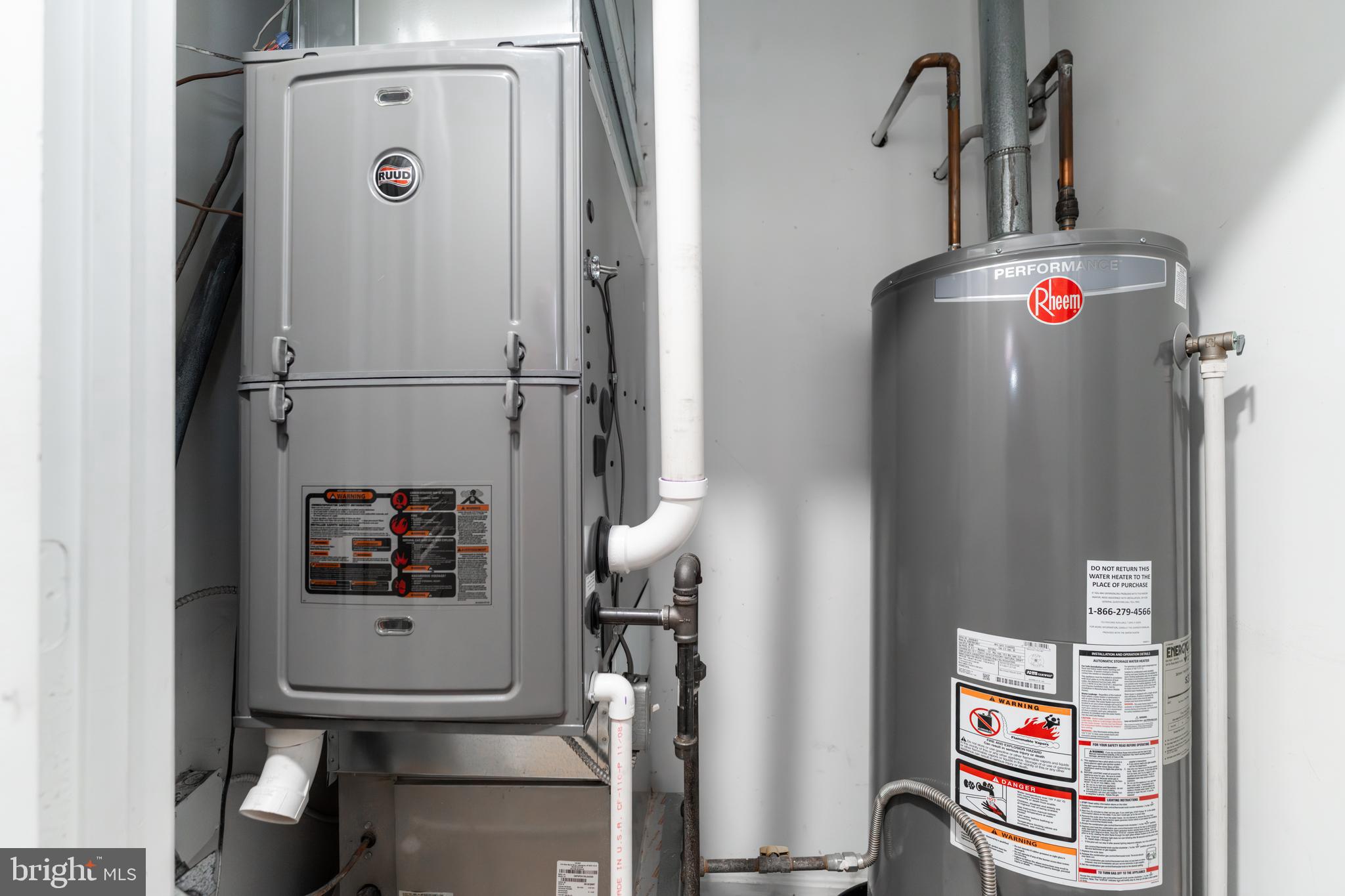 1008 Rittenhouse Street Northwest, Unit 15 Washington, DC 20011 - Photo 20 of 28 a bathroom with a shower and a sink