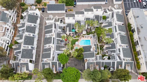 $475,000 | 20155 Keswick Street, Unit 107, Winnetka, CA 91306
