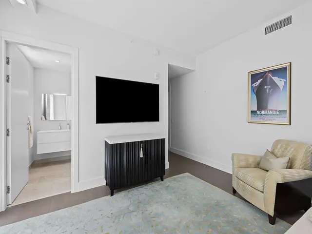 $3,500,000 | 353 Sunset Drive, Unit PH02, Fort Lauderdale, FL 33301